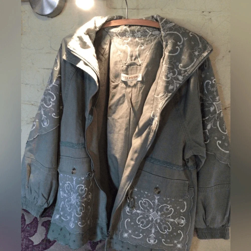 NEW! Super rare Free People Bali jacket Embroidered Green - Picture 1 of 8